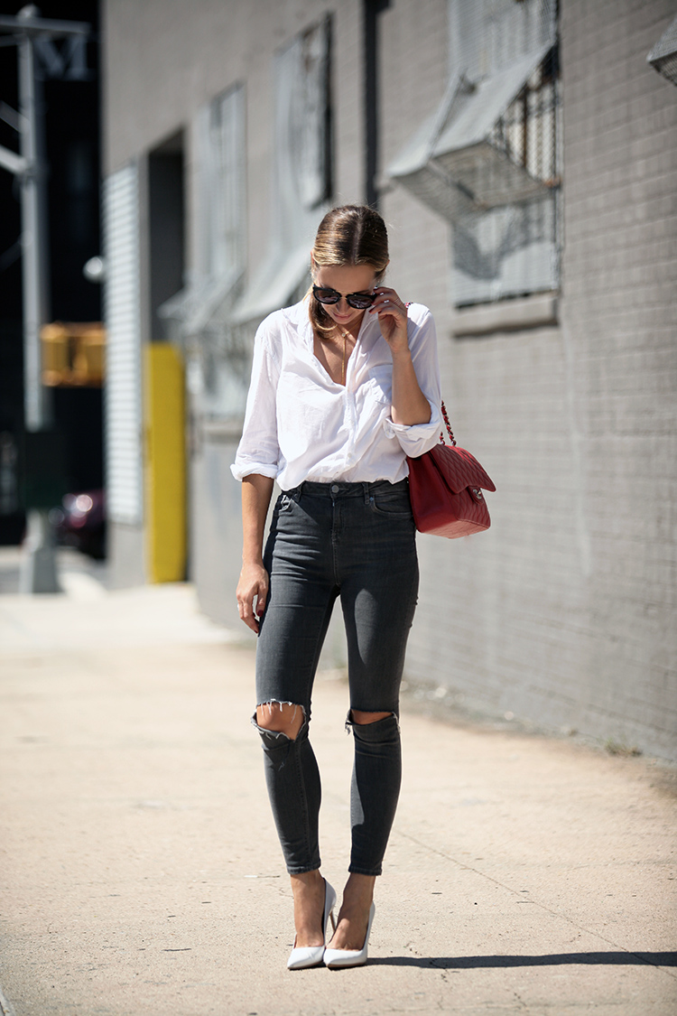 Red Jumbo Chanel Caviar Bag Topshop Jamie Jeans and White Manolo Blahniks | Helena of Brooklyn Blonde