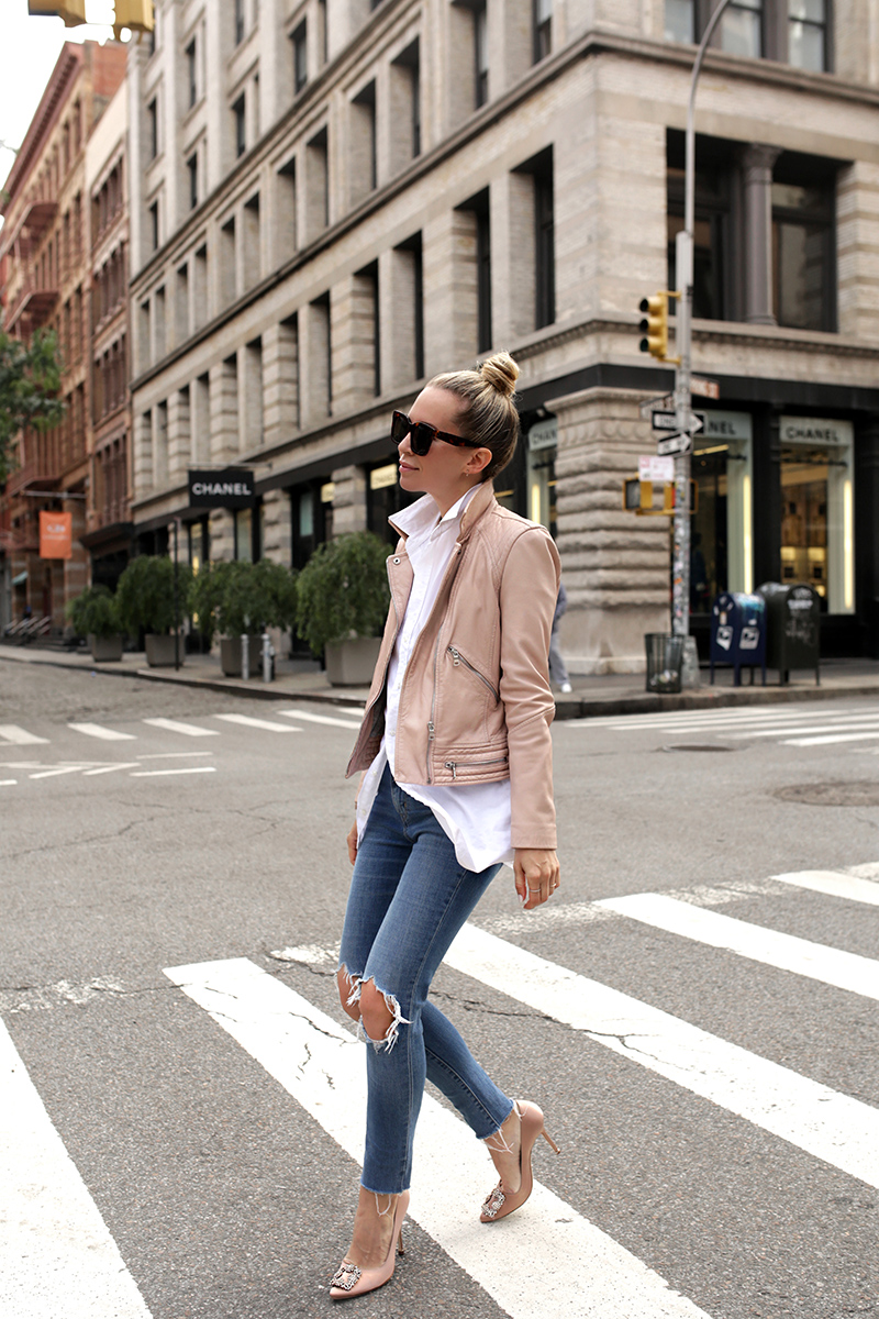 Helena Glazer of Brooklyn Blonde wearing a stylish transitional weather minimal effort outfit, leather jacket, button up, skinny jeans