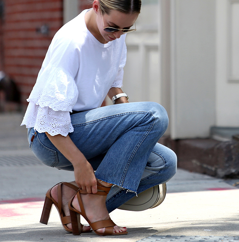 Helena of Brooklyn Blonde wearing Topshop eyelet top, 7FAM denim, Club Monaco shoes, medium Chloe Nile bag