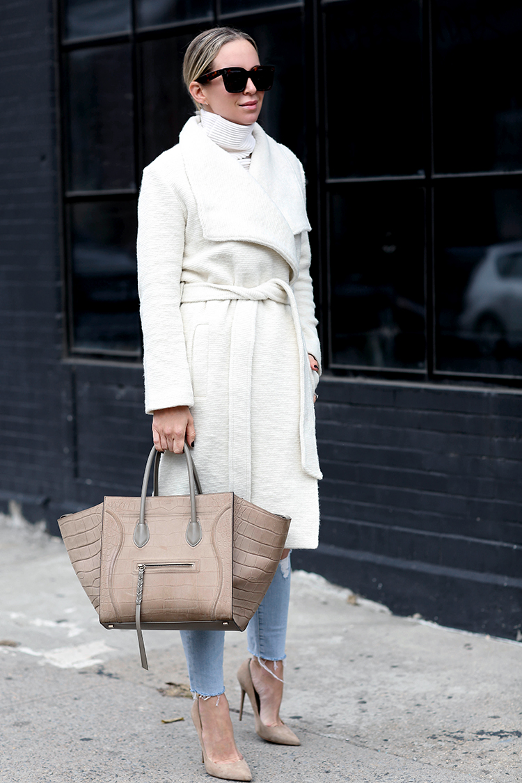 Fall Outfit Inspiration, White/Ivory Wrap Coat, Khaki Tote, Helena of Brooklyn Blonde