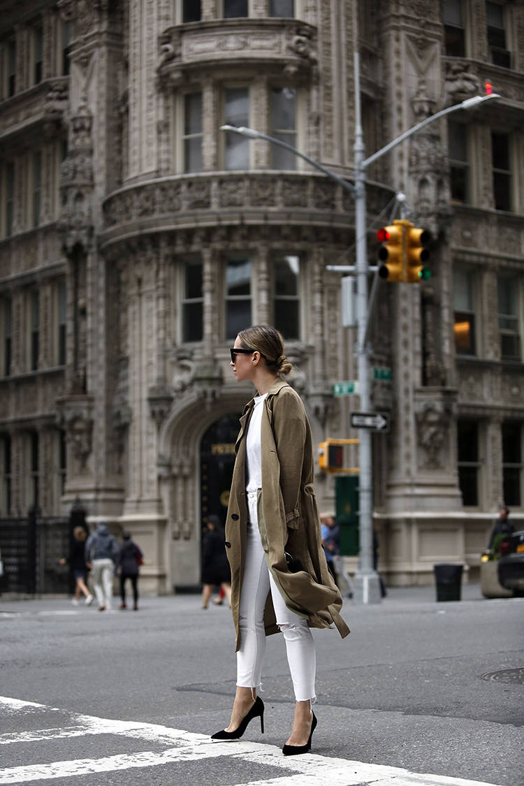 Monochromatic Outfit, Helena of Brooklyn Blonde