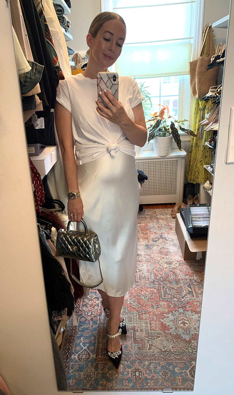 dressing the bump in all white