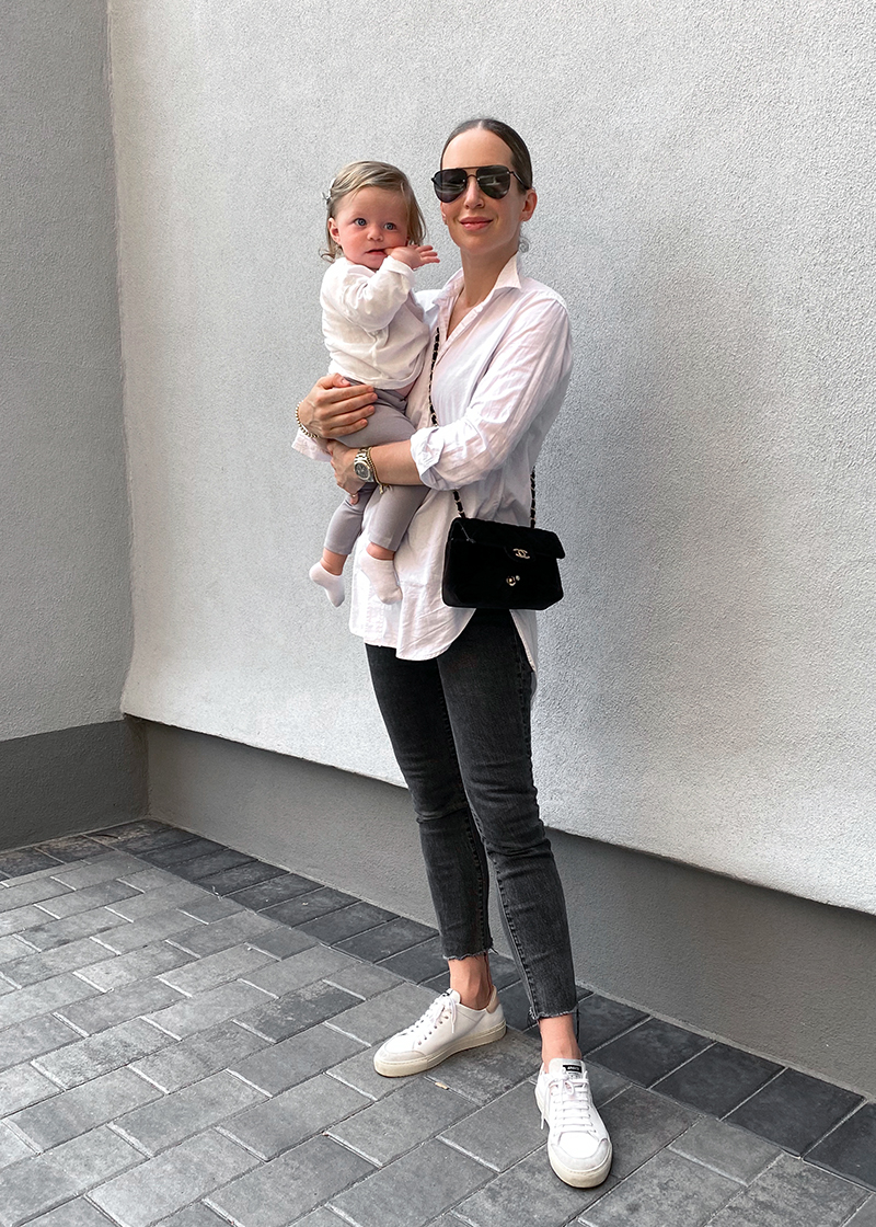 Five Comfy & Chic Mom Outfits, Fall Mom Style, Helena of Brooklyn Blonde