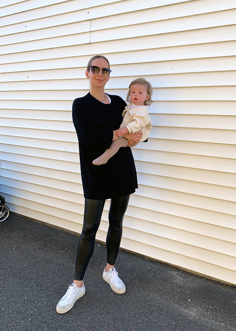 Five Comfy & Chic Mom Outfits, Fall Mom Style, Helena of Brooklyn Blonde