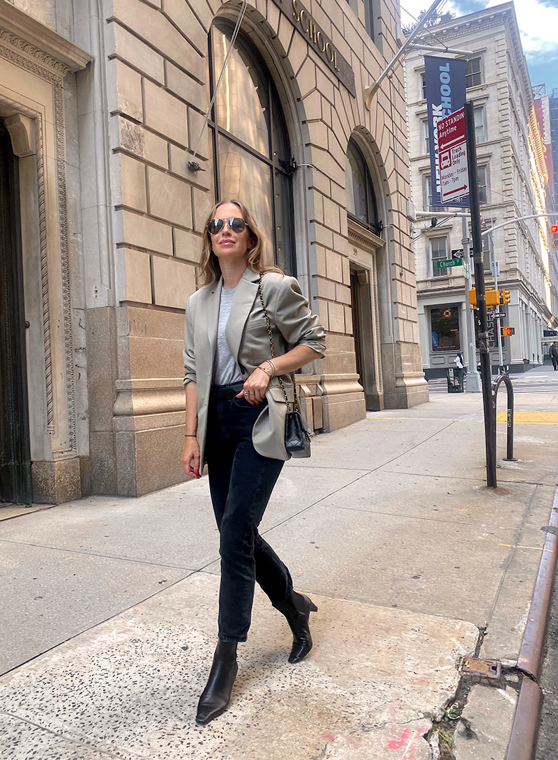 woman wearing Agolde Riley Crop jeans